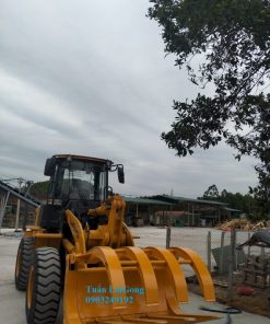 Máy Xúc Lật LiuGong 835H Gắp gỗ